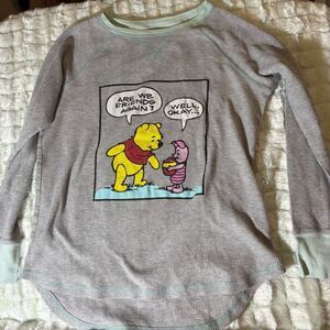 Women's  Disney Winnie the Pooh  Piglet Long sleeve Gray Shirt  size M‎